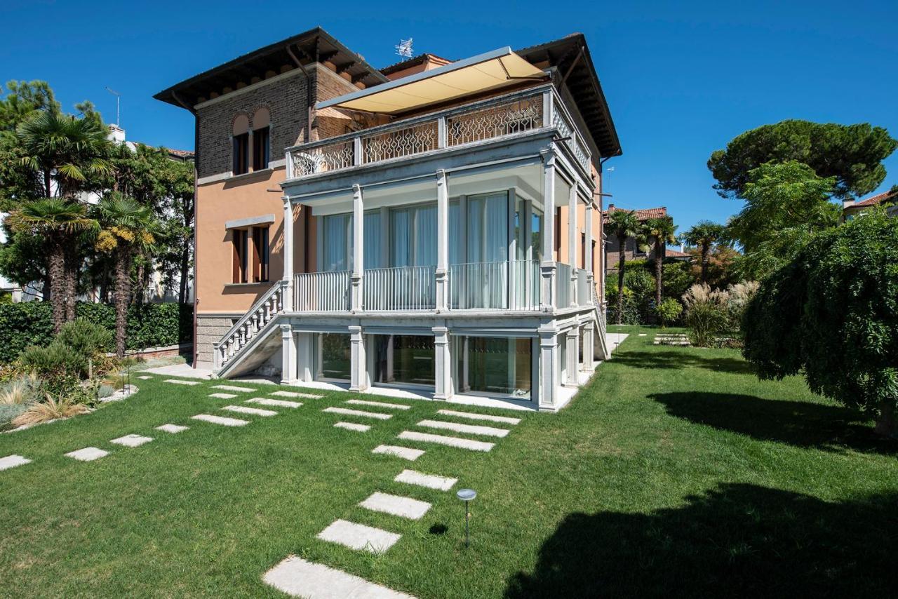 Ca' Delle Contesse - Villa On Lagoon With Private Dock And Spectacular View Венеция-Лидо Экстерьер фото