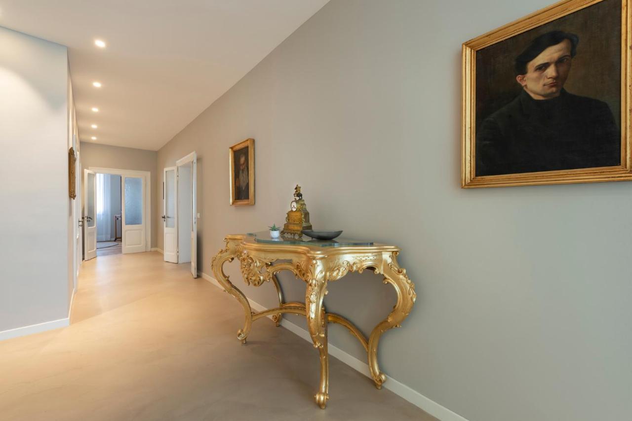 Ca' Delle Contesse - Villa On Lagoon With Private Dock And Spectacular View Венеция-Лидо Экстерьер фото